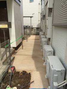 庭先